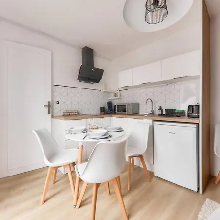 Dom wakacyjny Jolie Maisonnette Avec Terrasse