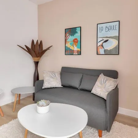 Jolie Maisonnette Avec Terrasse